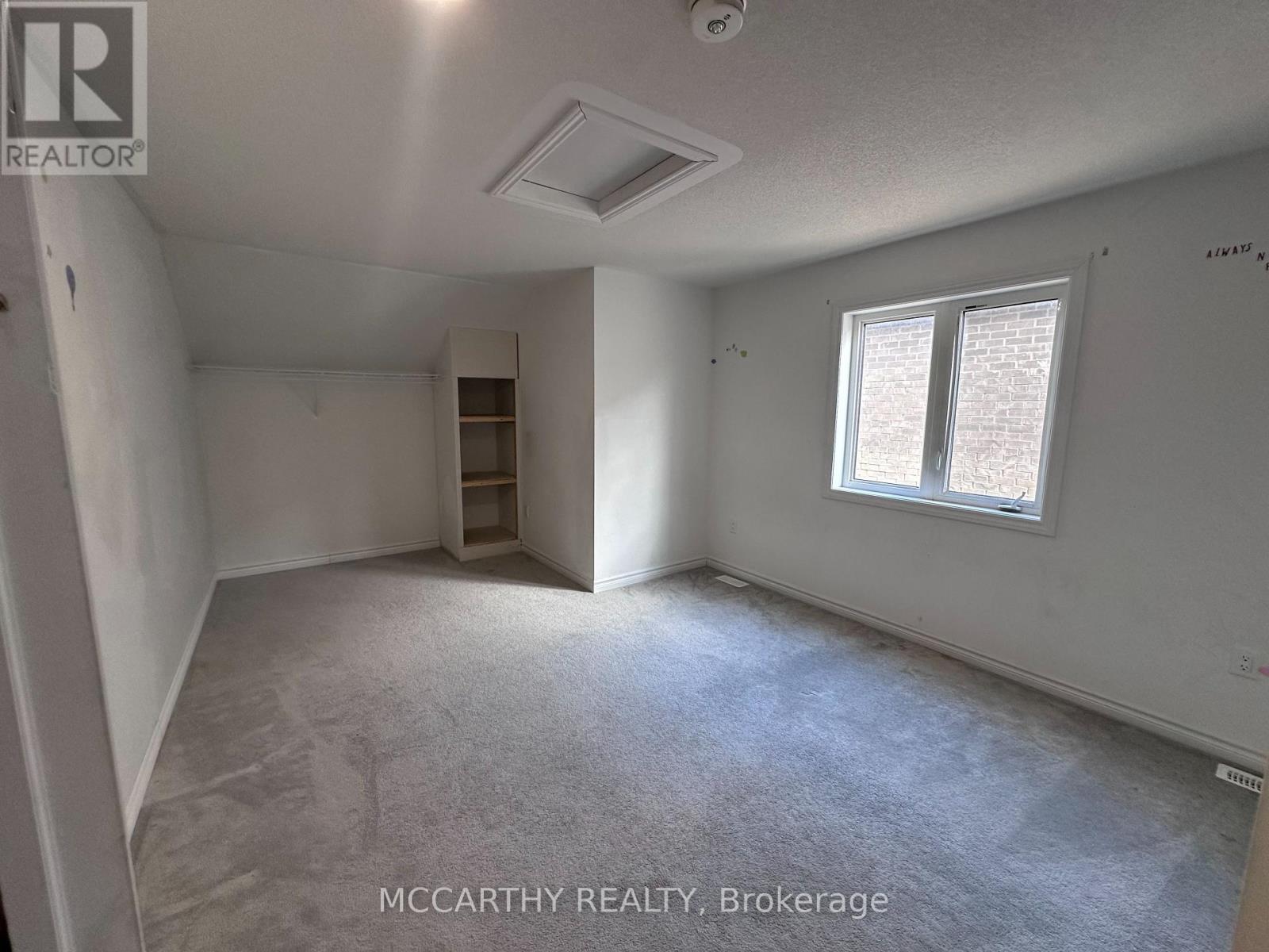 231 Ridley Crescent, Southgate, ON - Indoor Photo Showing Other Room
