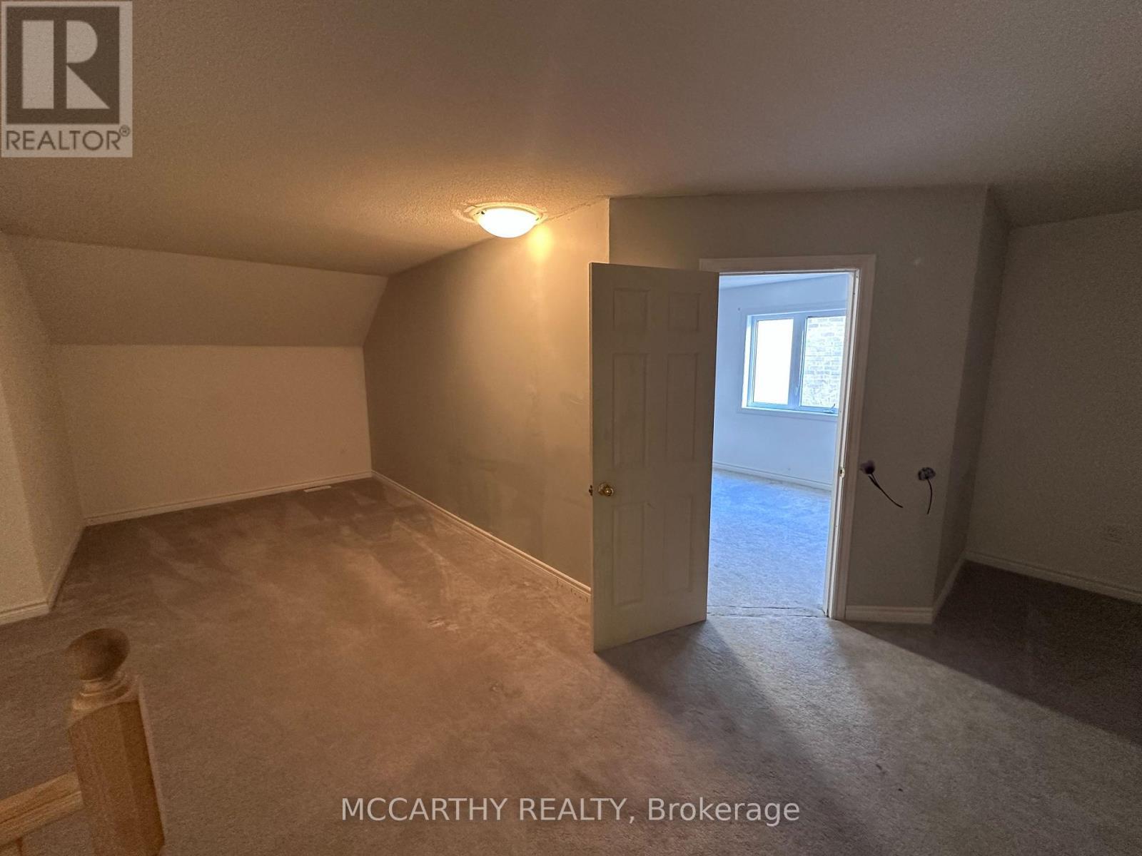 231 Ridley Crescent, Southgate, ON - Indoor Photo Showing Other Room