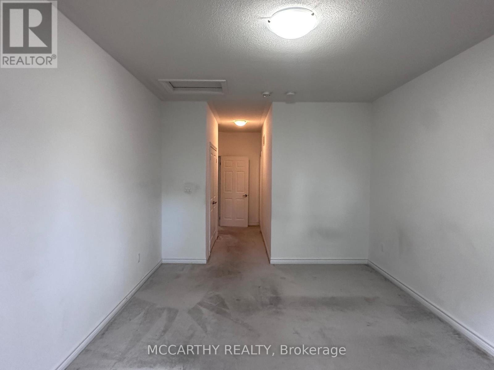 231 Ridley Crescent, Southgate, ON - Indoor Photo Showing Other Room