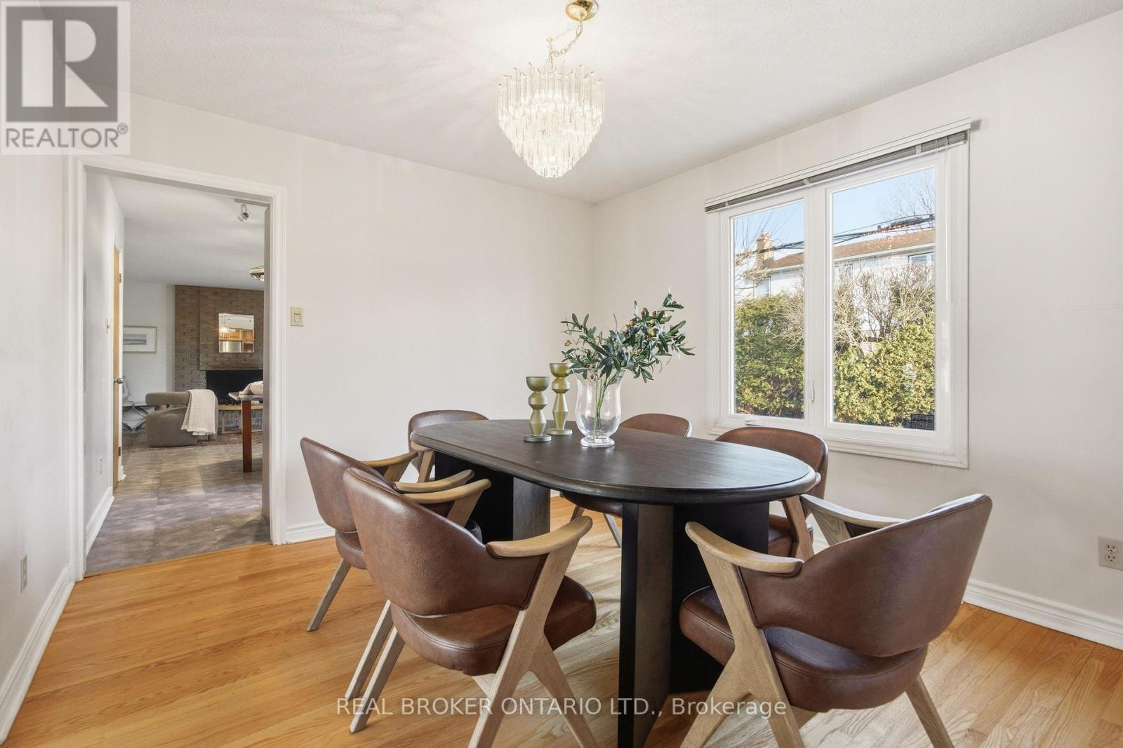 1294 Fernwood Drive, Ottawa, ON - Indoor Photo Showing Dining Room