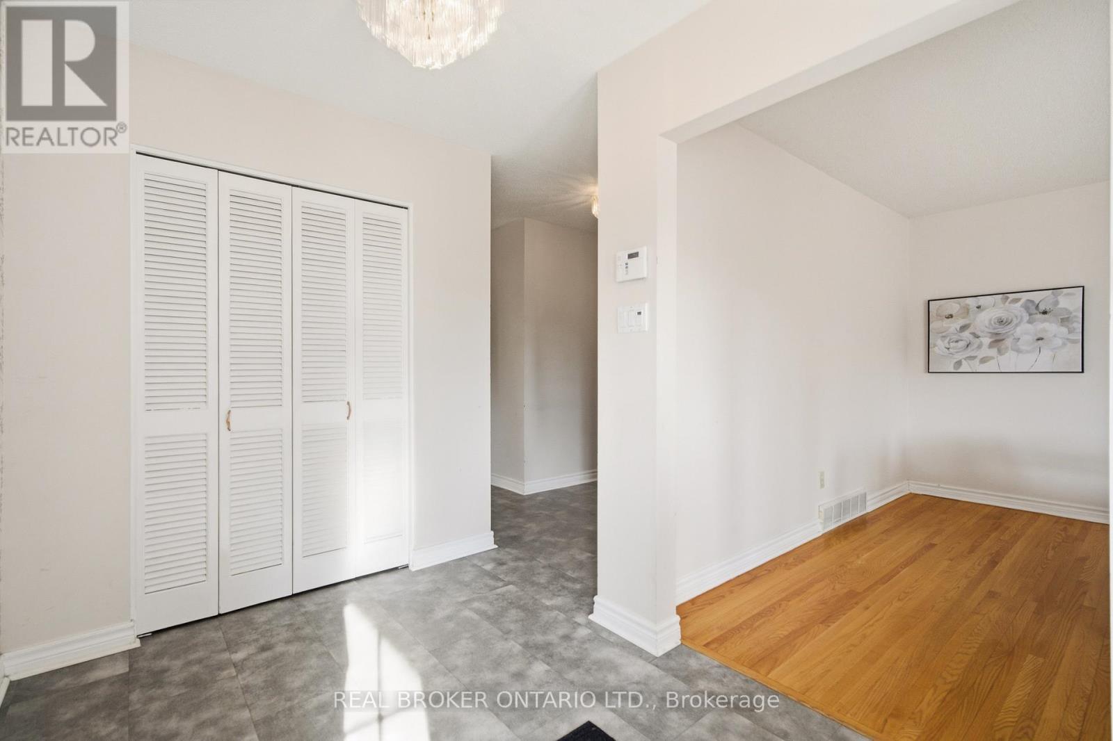 1294 Fernwood Drive, Ottawa, ON - Indoor Photo Showing Other Room