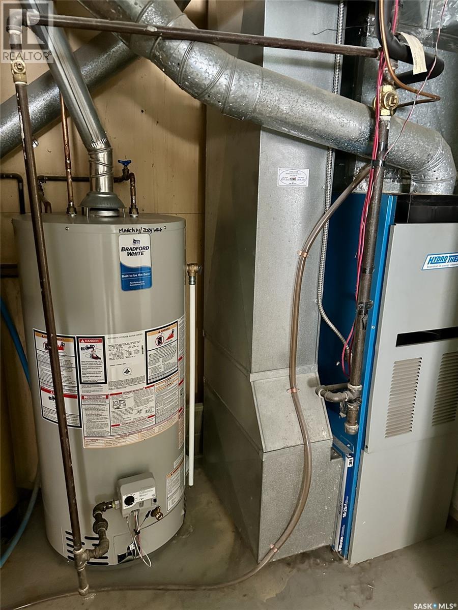 3317 Eagle Crescent, Prince Albert, SK - Indoor Photo Showing Basement