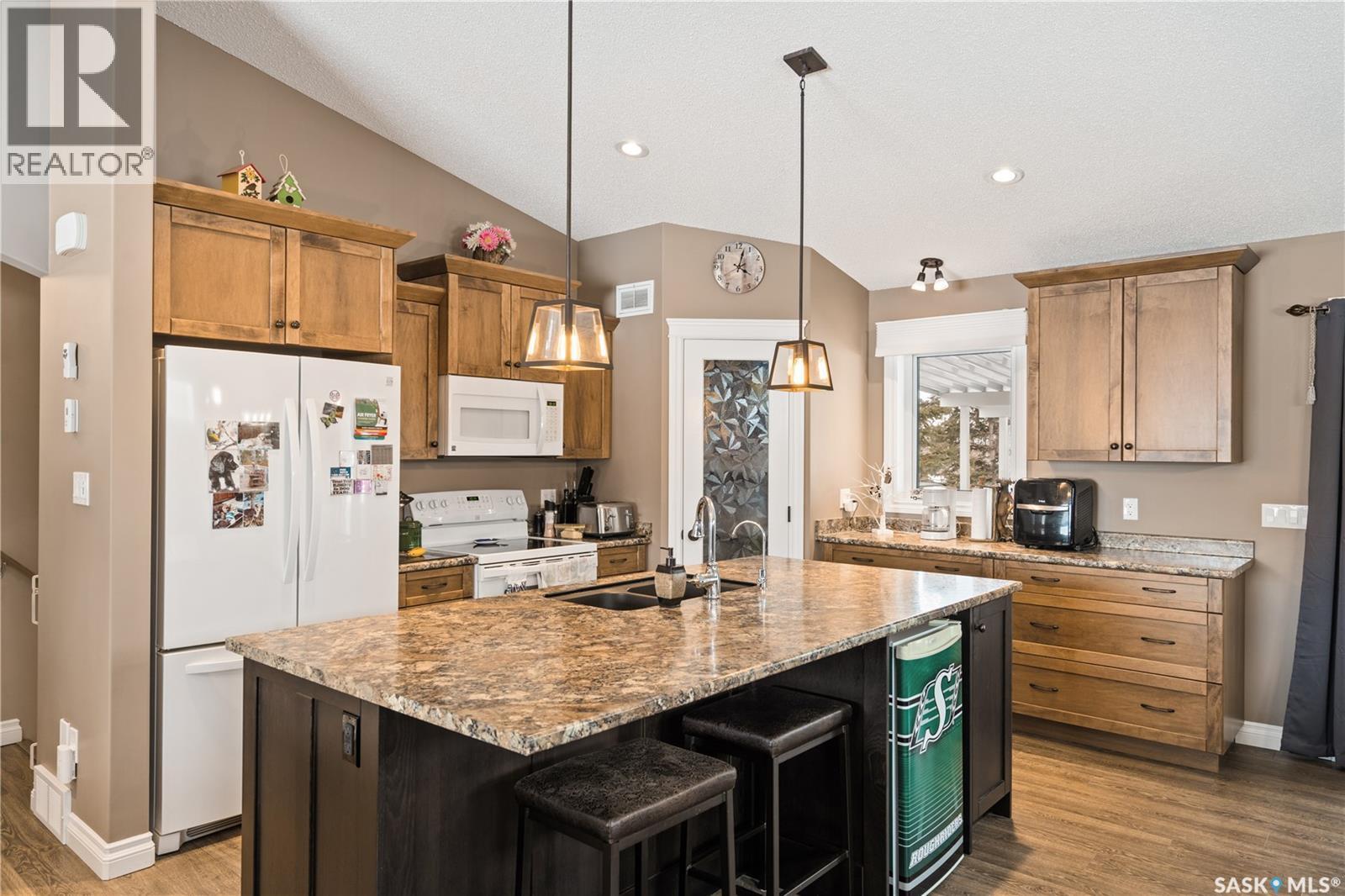 301 Birch Street, Goodsoil, SK - Indoor Photo Showing Kitchen
