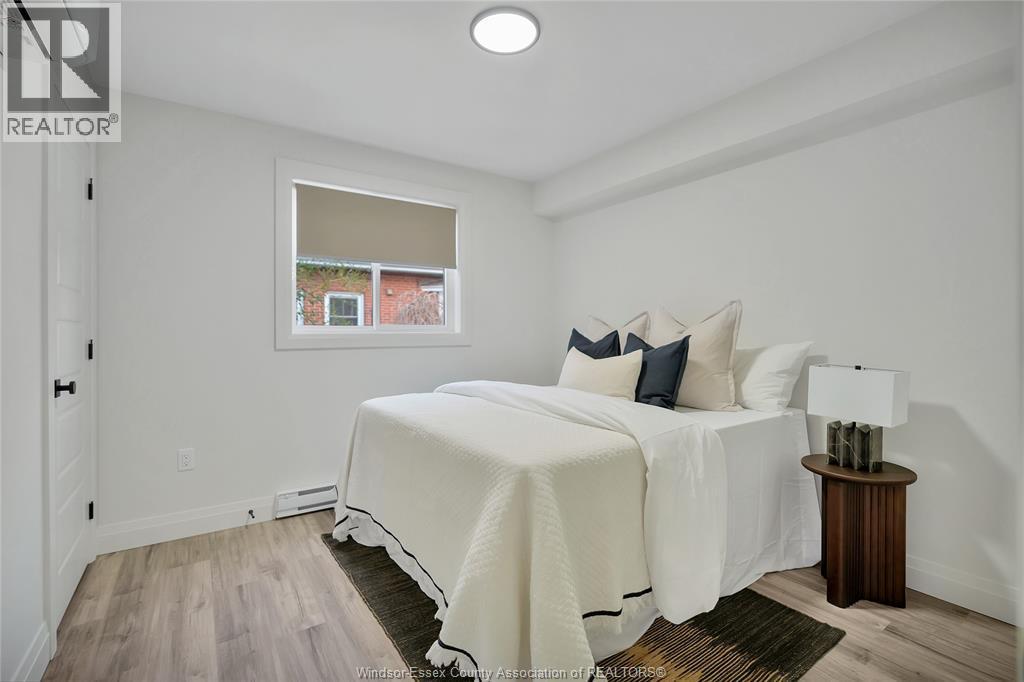 515 Caron Unit# 2, Windsor, ON - Indoor Photo Showing Bedroom