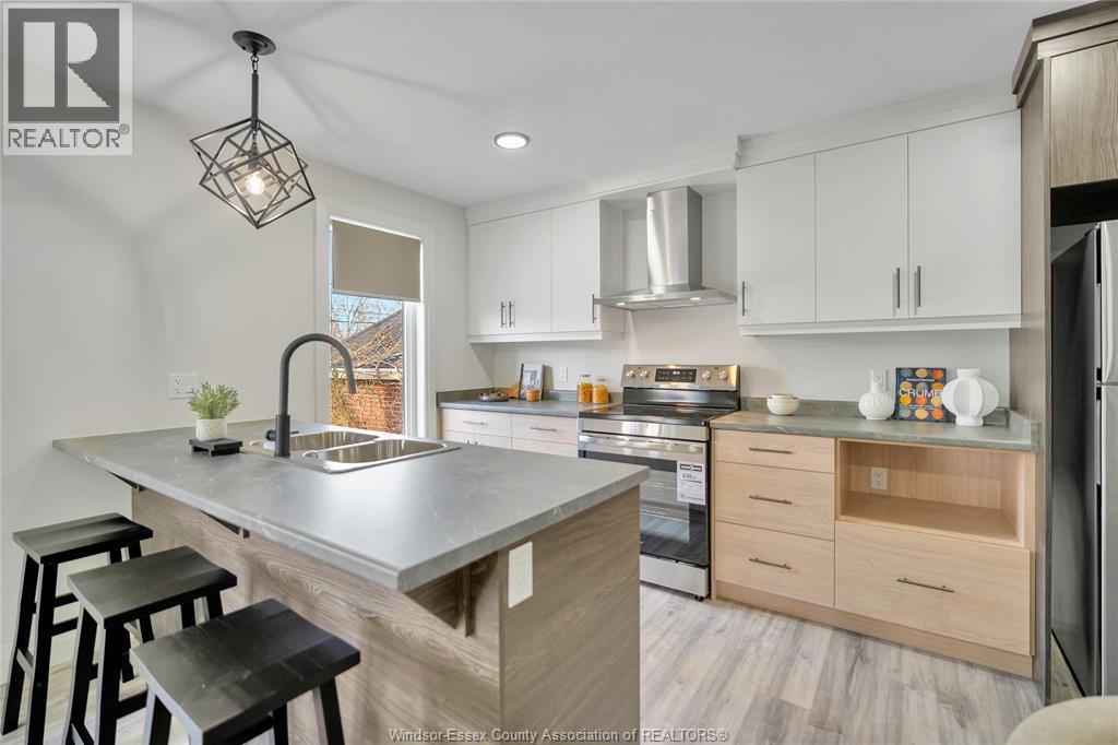 515 Caron Unit# 2, Windsor, ON - Indoor Photo Showing Kitchen With Double Sink