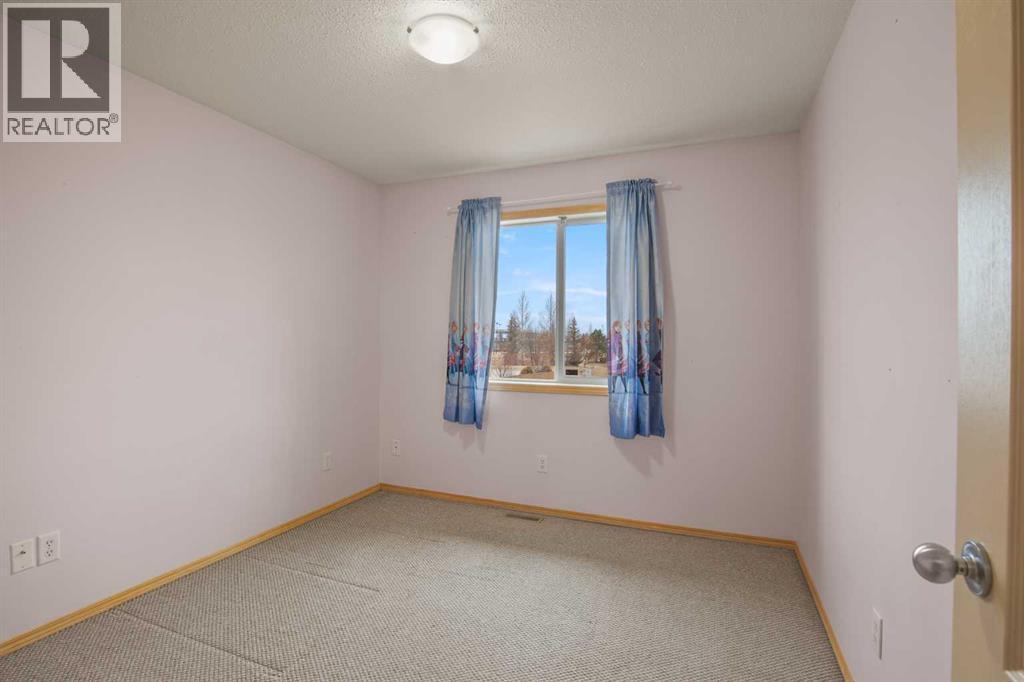 1 Ivey Close, Red Deer, AB - Indoor Photo Showing Other Room