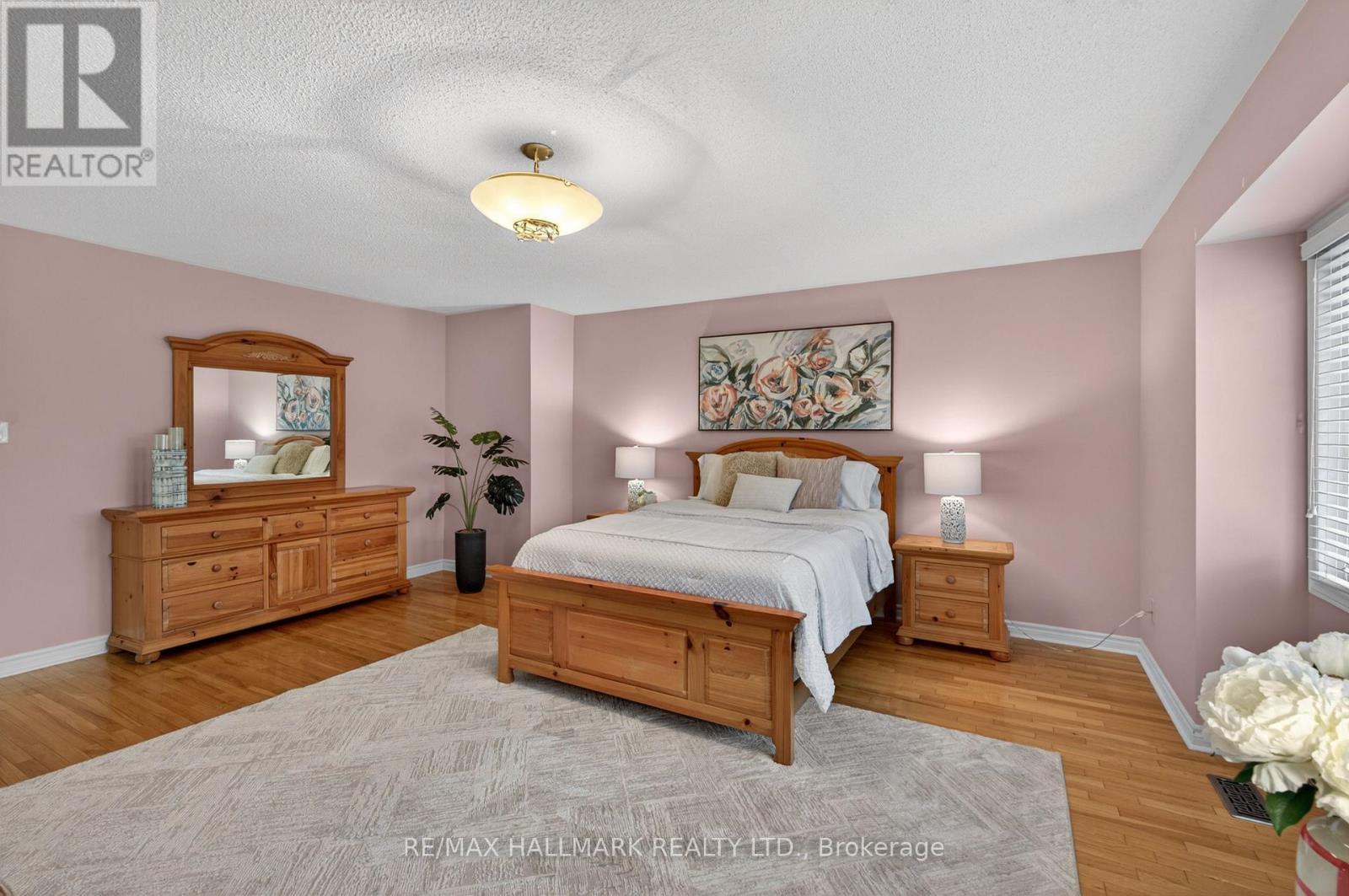 5733 Tayside Crescent, Mississauga, ON - Indoor Photo Showing Bedroom