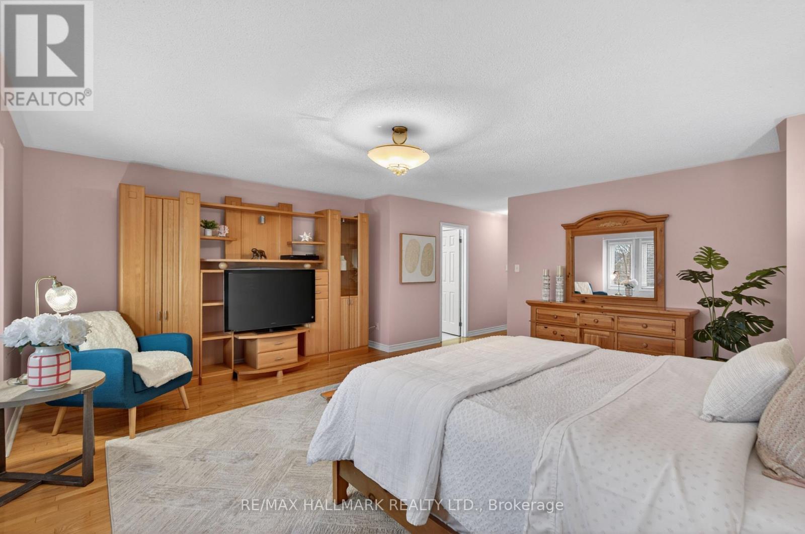 5733 Tayside Crescent, Mississauga, ON - Indoor Photo Showing Bedroom