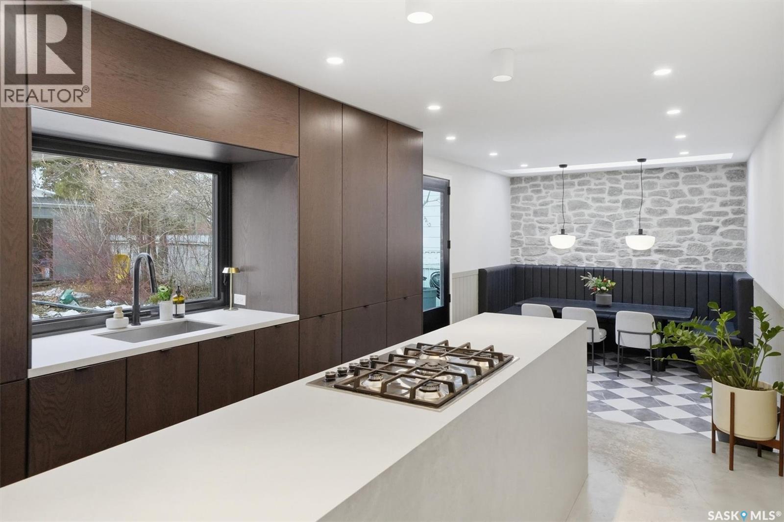3610 Balfour Court, Saskatoon, SK - Indoor
