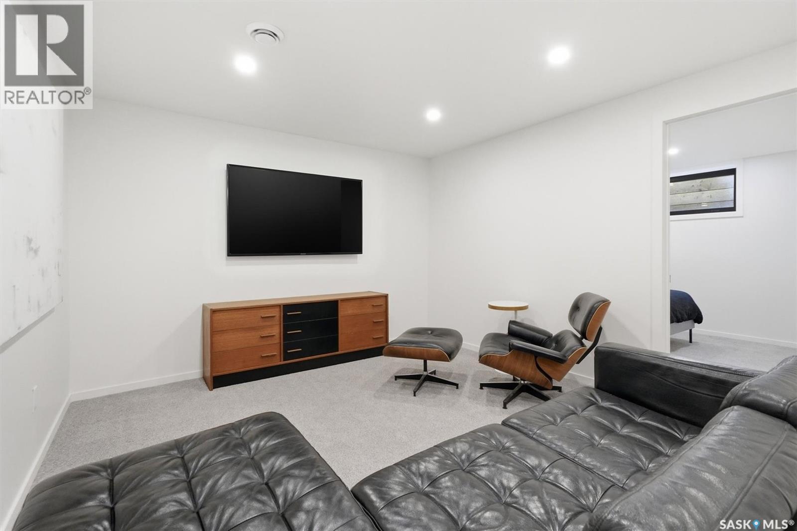 3610 Balfour Court, Saskatoon, SK - Indoor
