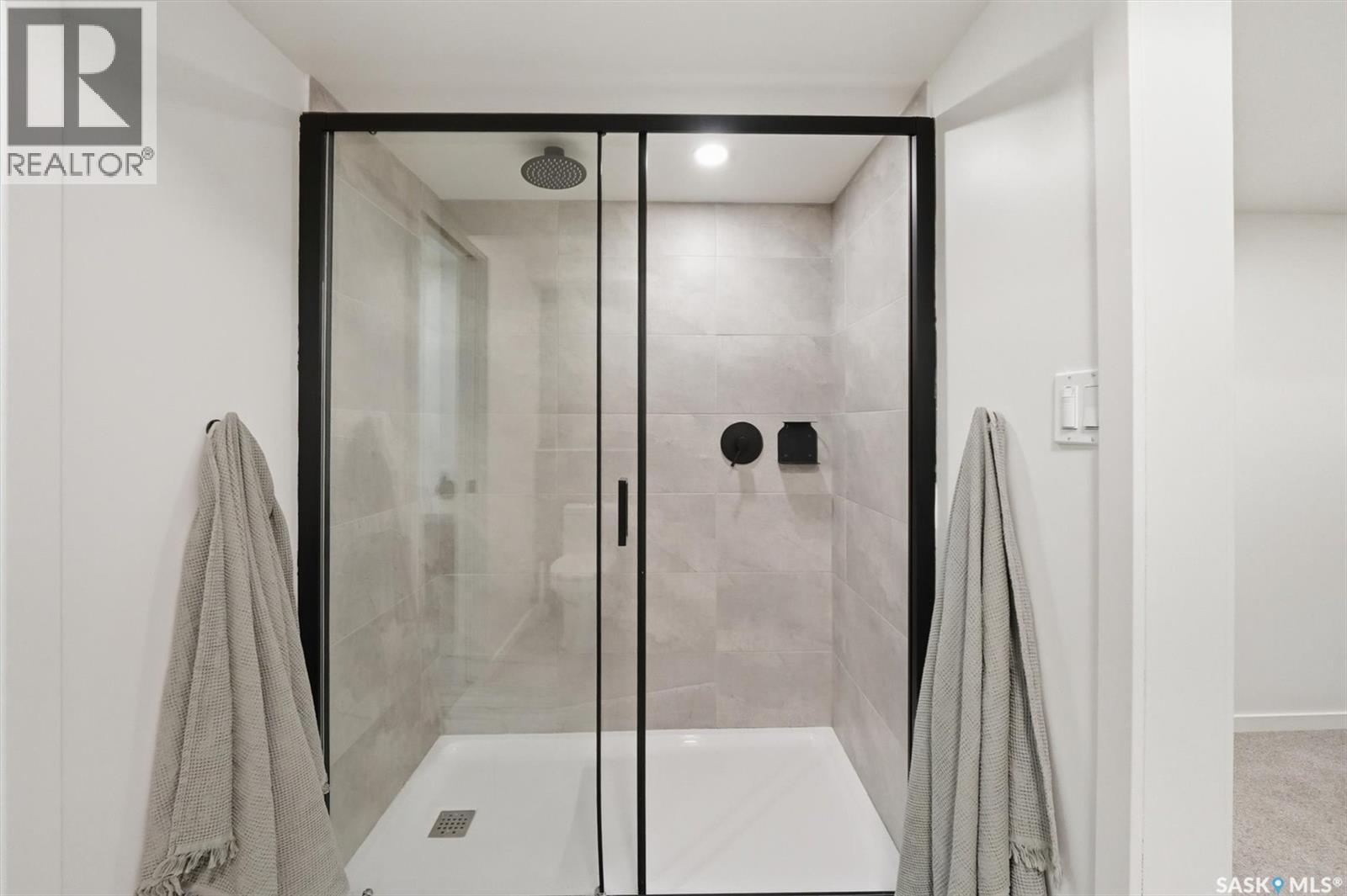 3610 Balfour Court, Saskatoon, SK - Indoor Photo Showing Bathroom