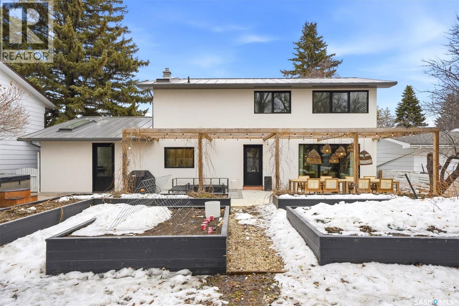 3610 Balfour Court, Saskatoon, SK - Outdoor