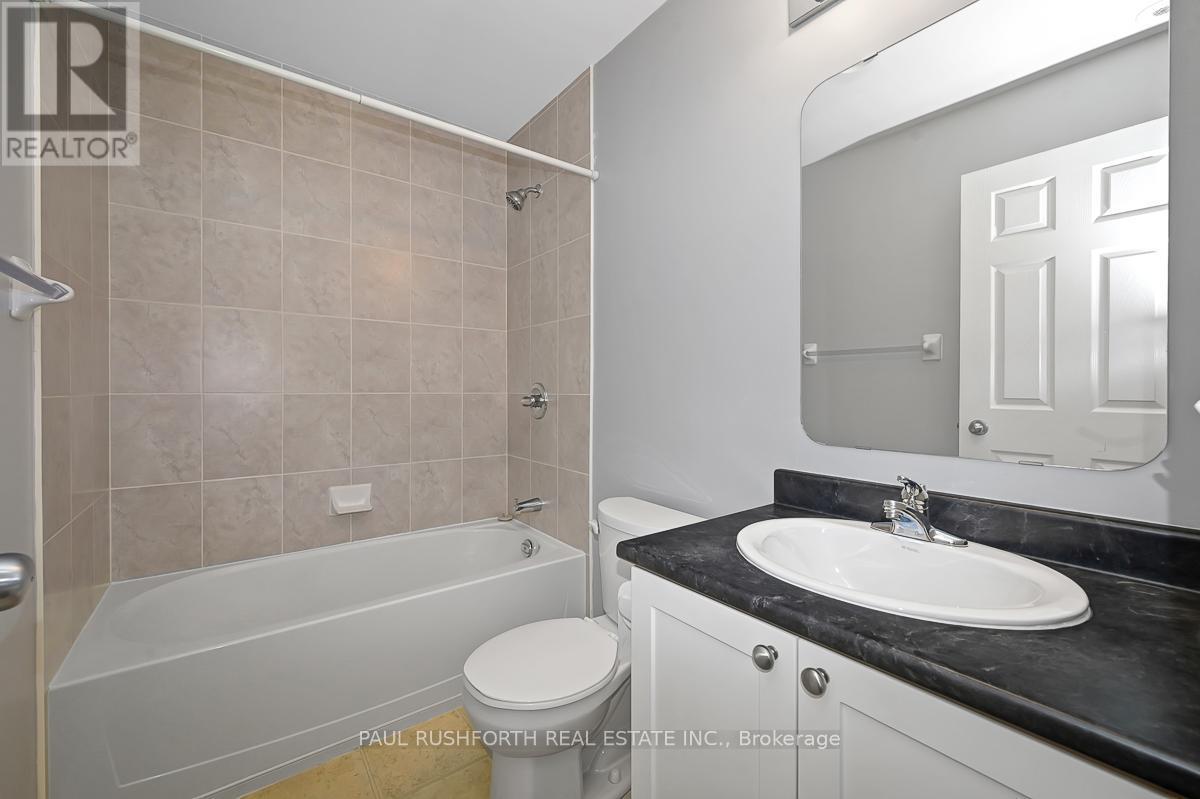 4 Piece Bathroom - G - 1119 Stittsville Main Street, Ottawa, ON - Indoor Photo Showing Bathroom