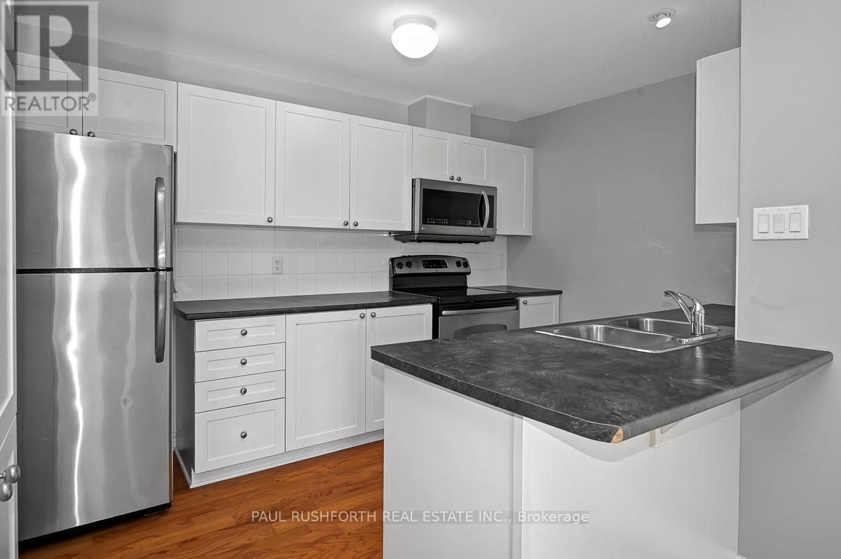 Kitchen - G - 1119 Stittsville Main Street, Ottawa, ON - Indoor Photo Showing Kitchen With Double Sink