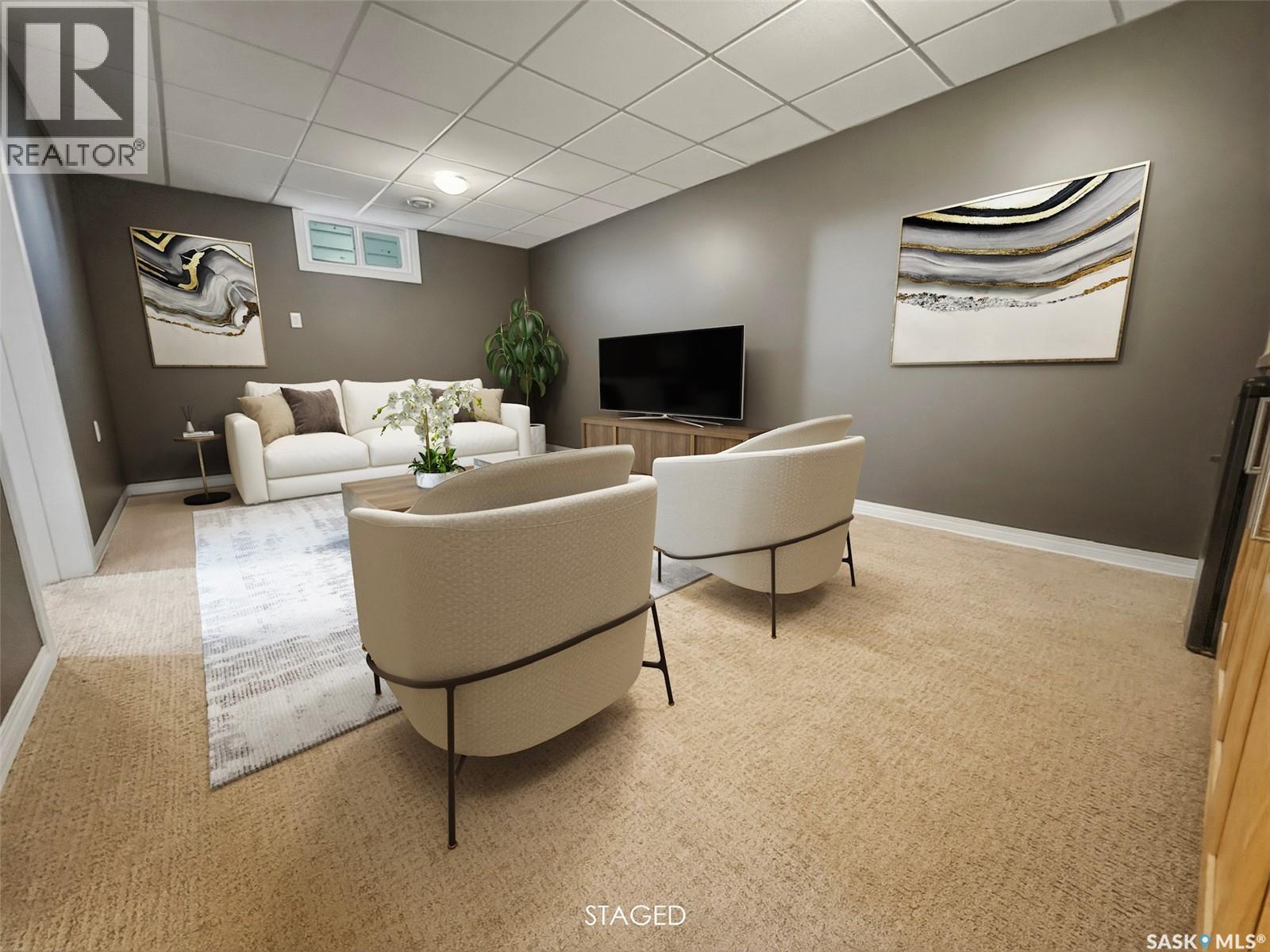 152 4Th Avenue Se, Swift Current, SK - Indoor Photo Showing Basement