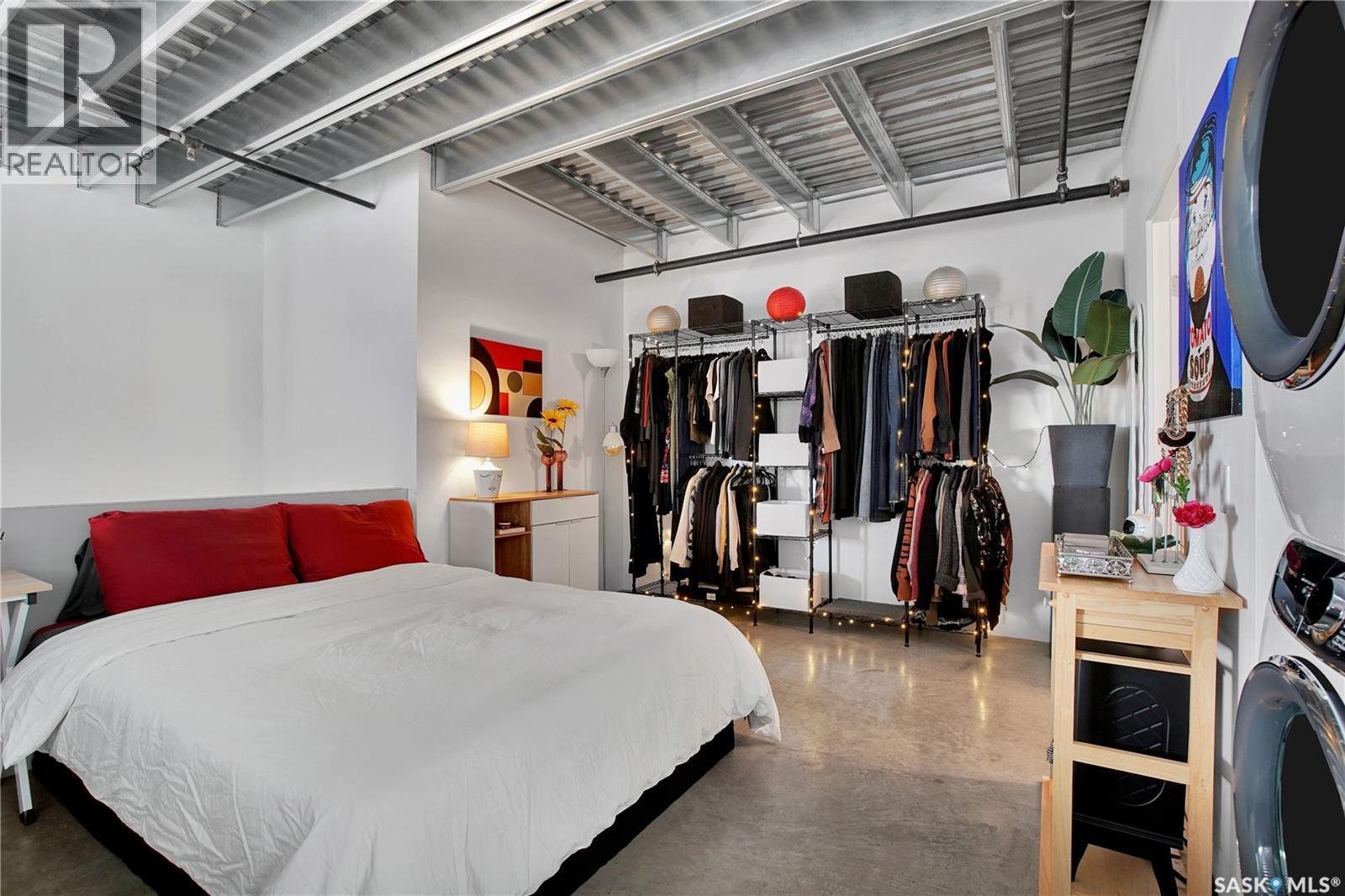 528 120 23Rd Street E, Saskatoon, SK - Indoor Photo Showing Bedroom