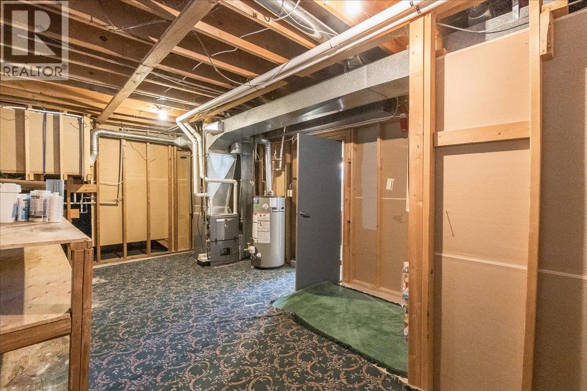 633 Jorgensen Road, Nelson, BC - Indoor Photo Showing Basement