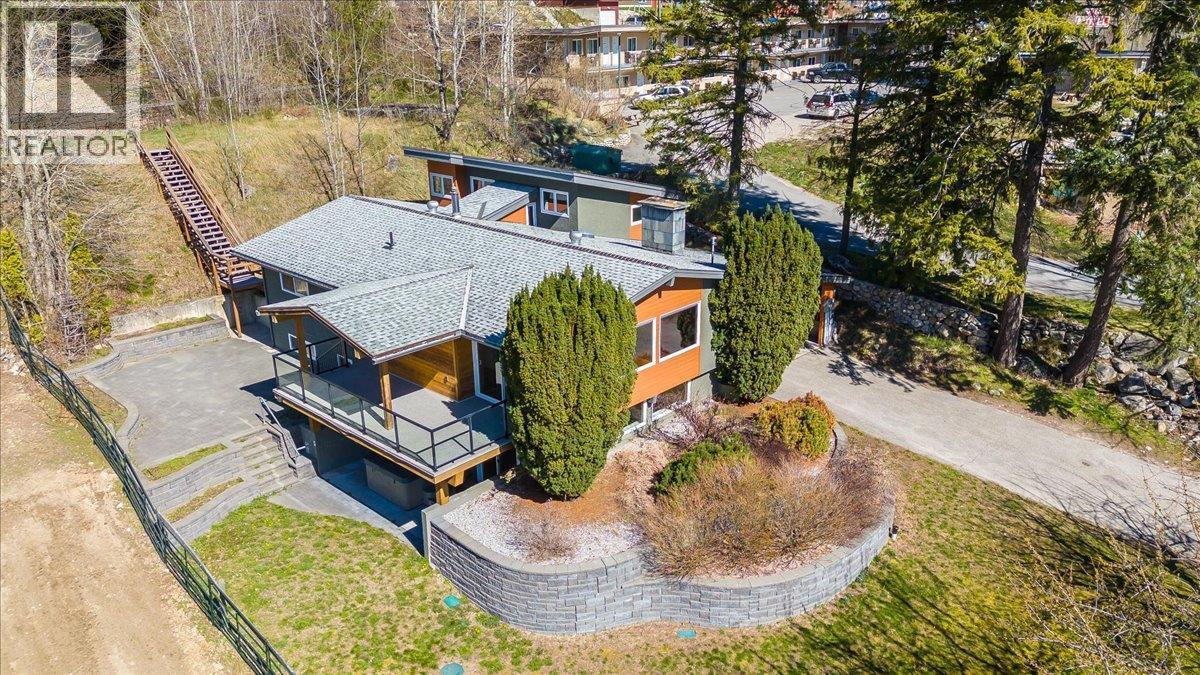 633 Jorgensen Road, Nelson, BC - Outdoor