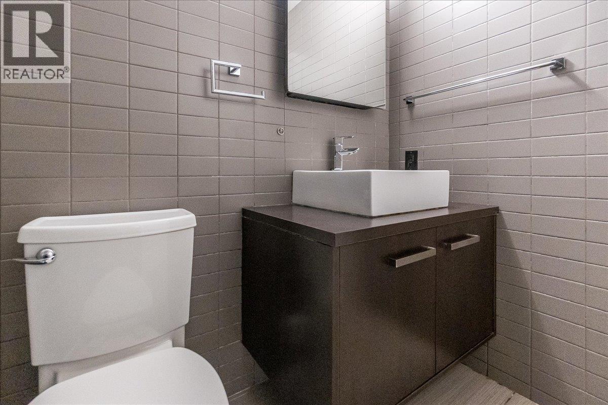 633 Jorgensen Road, Nelson, BC - Indoor Photo Showing Bathroom