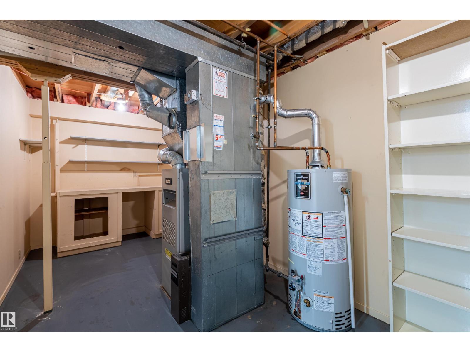 108 Forest Gv, St. Albert, AB - Indoor Photo Showing Basement