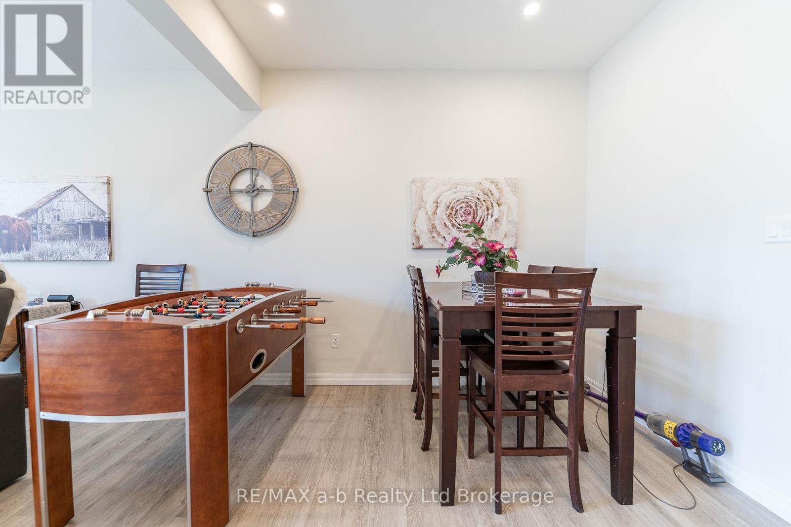 Eating Area - 19 Huntley Avenue, Tillsonburg, ON - Indoor
