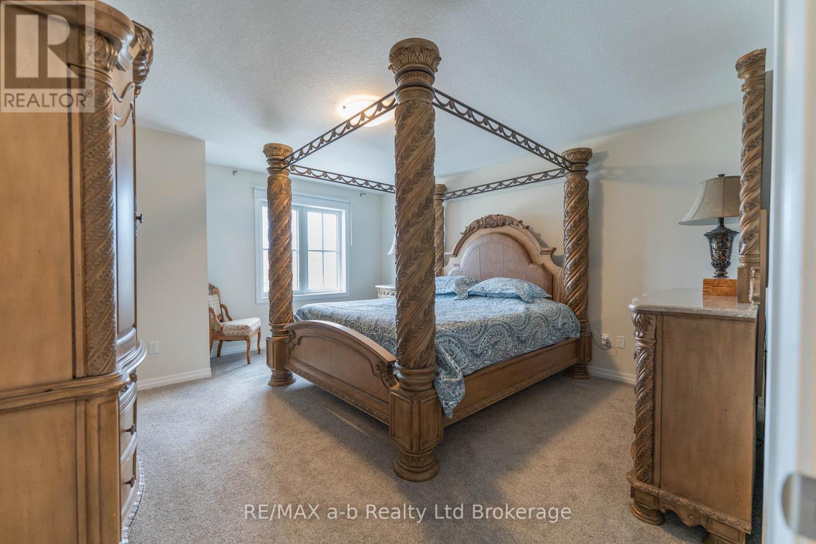 Primary Bedroom - 19 Huntley Avenue, Tillsonburg, ON - Indoor Photo Showing Bedroom
