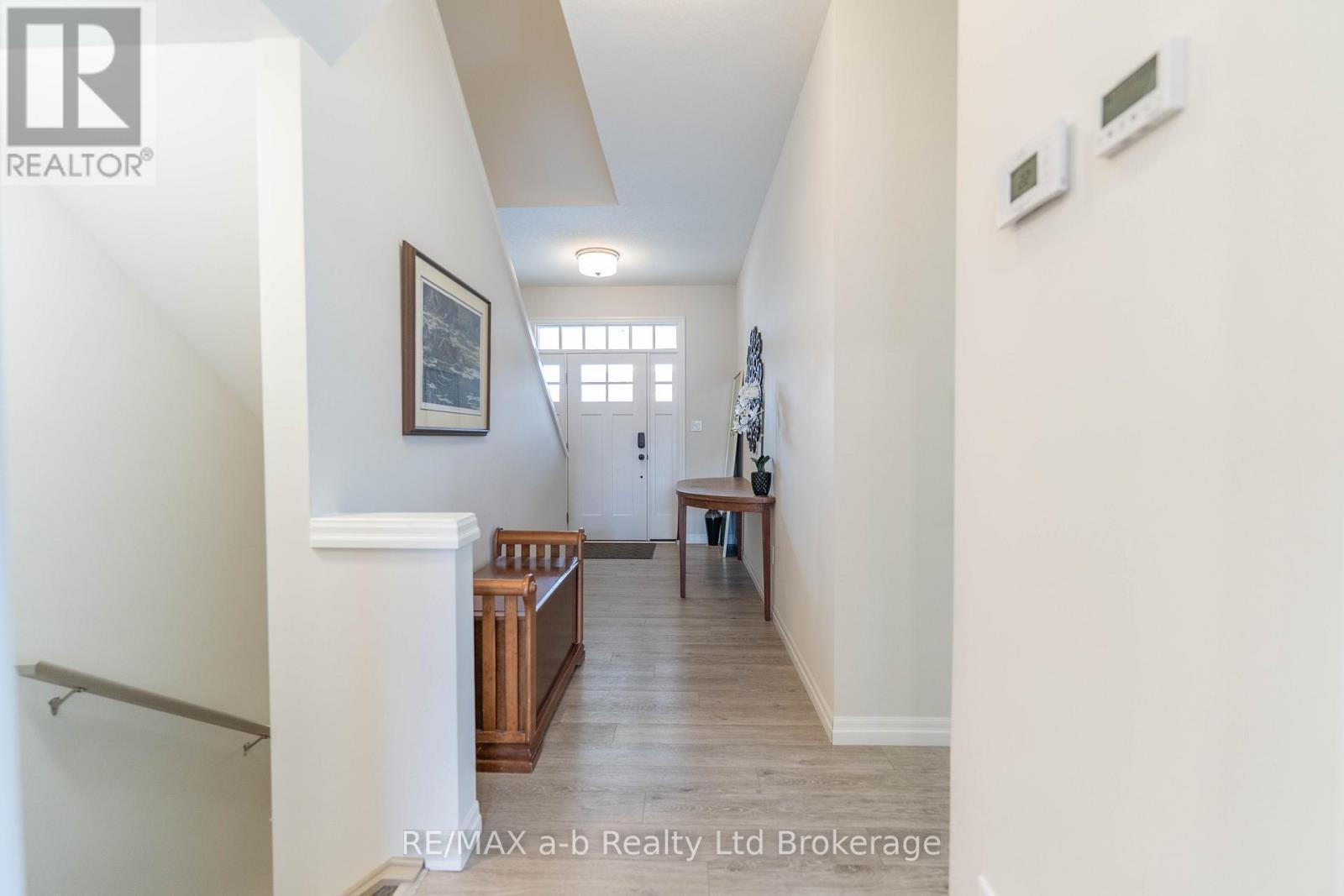 19 Huntley Avenue, Tillsonburg, ON - Indoor Photo Showing Other Room