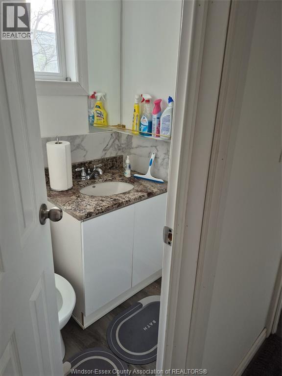 3291 Riberdy, Windsor, ON - Indoor Photo Showing Bathroom