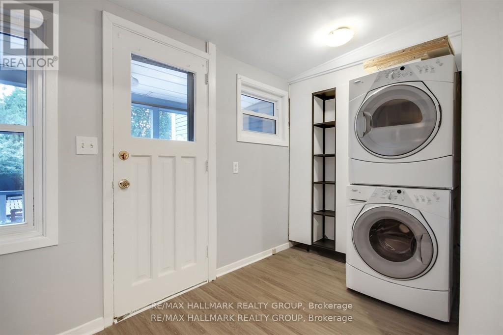 231 St Andrew Street, Ottawa, ON - Indoor Photo Showing Laundry Room