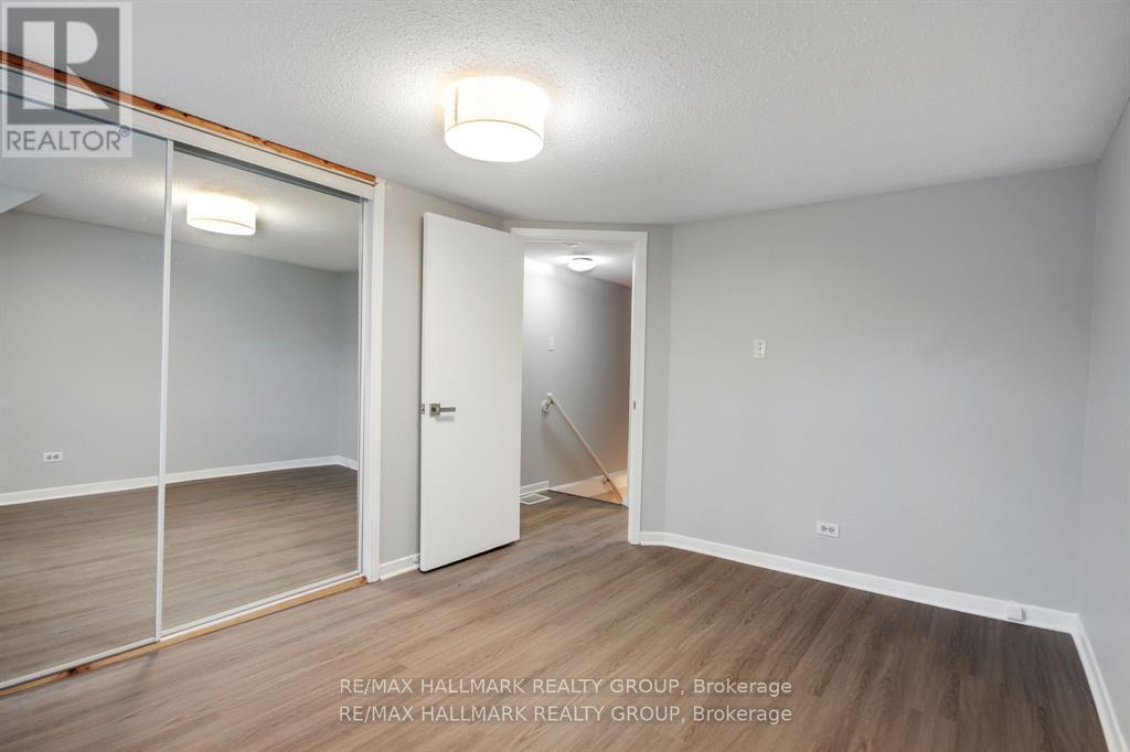 231 St Andrew Street, Ottawa, ON - Indoor Photo Showing Other Room