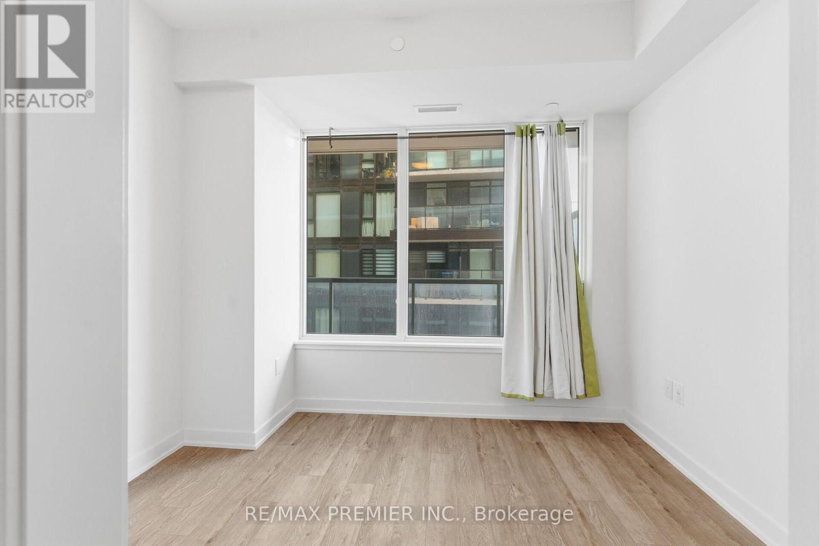 914 - 212 King William Street, Hamilton, ON - Indoor Photo Showing Other Room