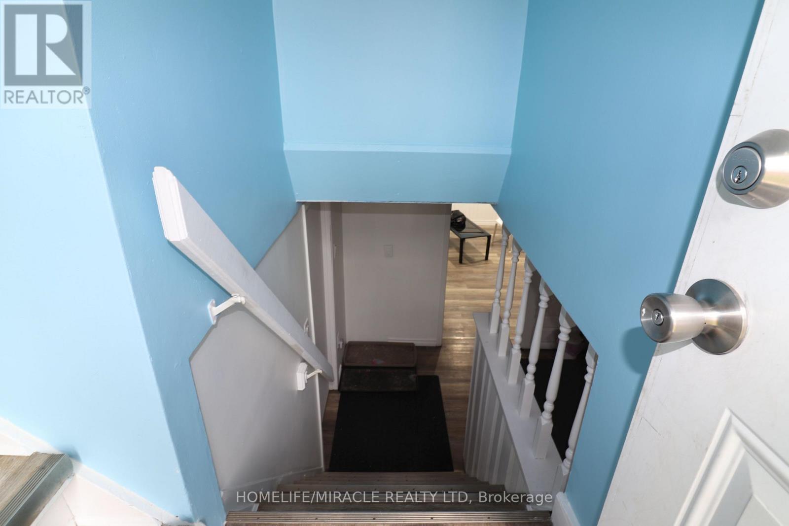 80 Roseview Avenue, Cambridge, ON - Indoor Photo Showing Other Room