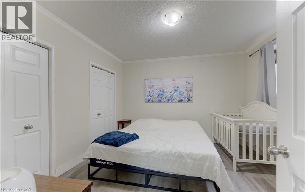 50 Howe Drive W Unit# 4D, Kitchener, ON - Indoor Photo Showing Bedroom