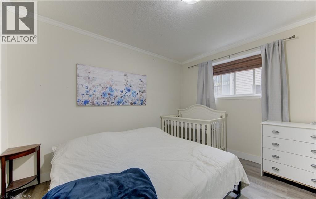 50 Howe Drive W Unit# 4D, Kitchener, ON - Indoor Photo Showing Bedroom