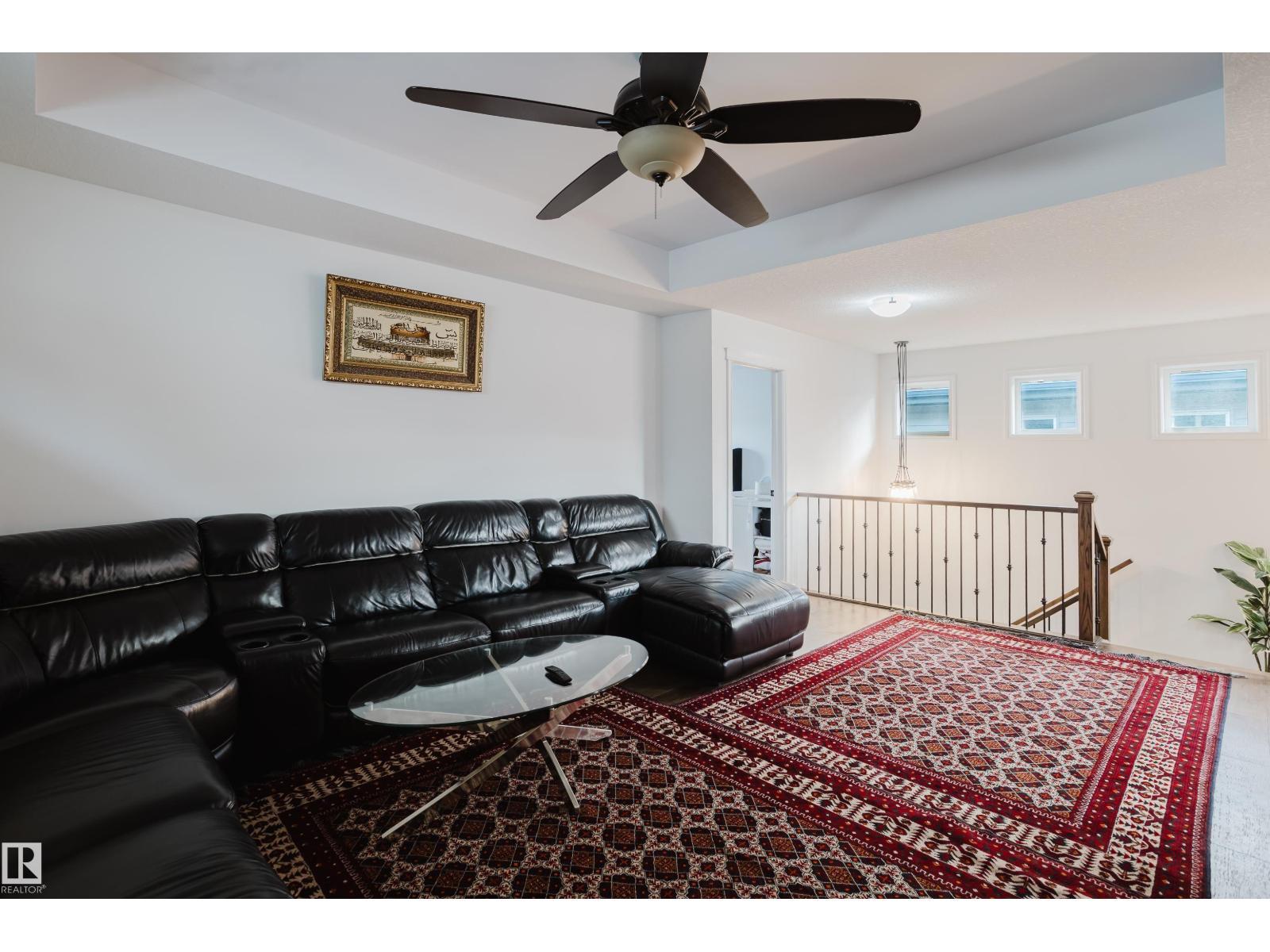 17539 61 St Nw, Edmonton, AB - Indoor