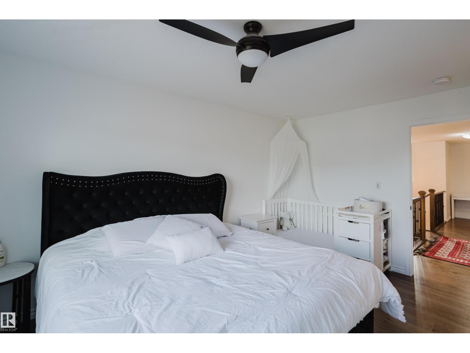 17539 61 St Nw, Edmonton, AB - Indoor Photo Showing Bedroom