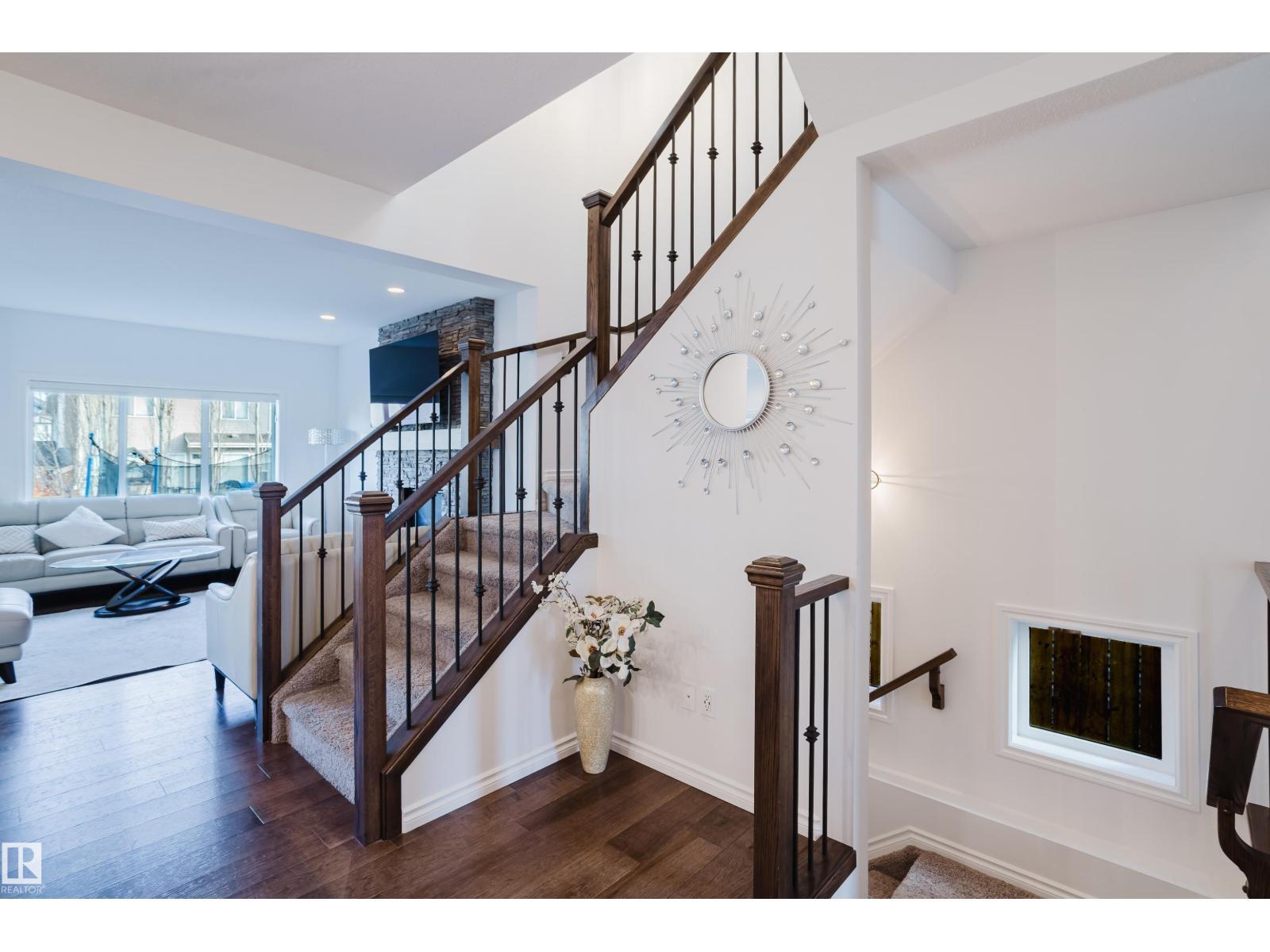 17539 61 St Nw, Edmonton, AB - Indoor Photo Showing Other Room