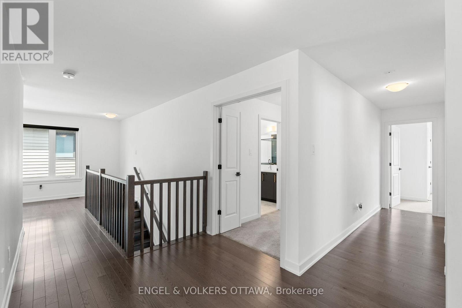 117 Orchestra Way, Ottawa, ON - Indoor Photo Showing Other Room