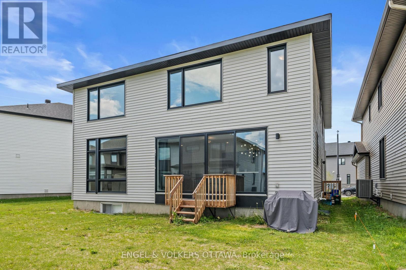 117 Orchestra Way, Ottawa, ON - Outdoor With Exterior