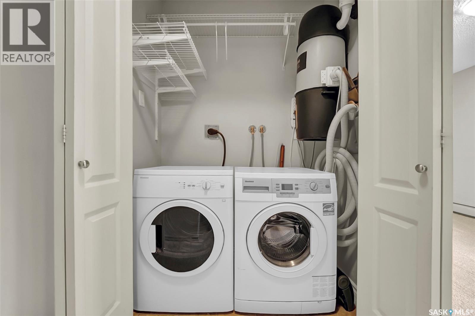 202B 1121 Mckercher Drive, Saskatoon, SK - Indoor Photo Showing Laundry Room