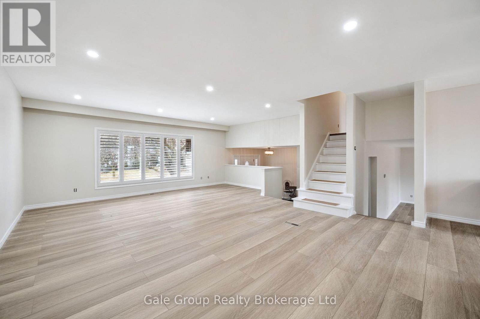 living room recessed lights new flooring and baseb - 165 Brookside Crescent, Kitchener, ON - Indoor
