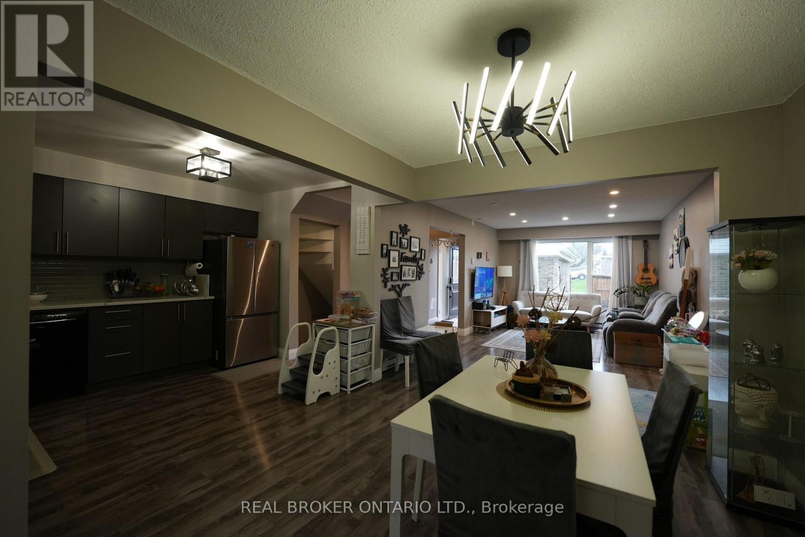 8 Ralgreen Crescent, Kitchener, ON - Indoor