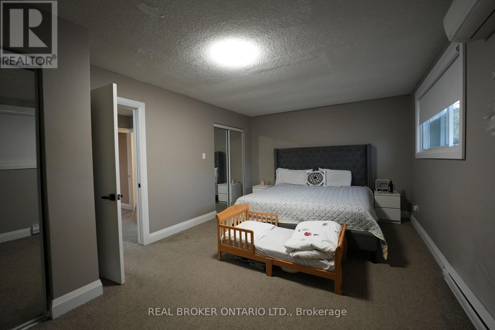8 Ralgreen Crescent, Kitchener, ON - Indoor Photo Showing Bedroom