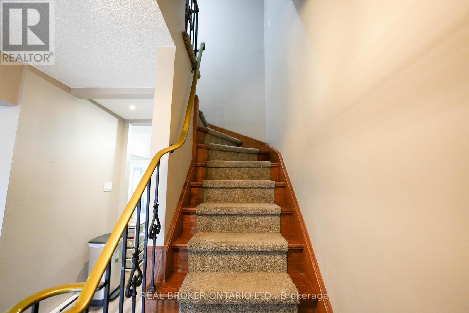 8 Ralgreen Crescent, Kitchener, ON - Indoor Photo Showing Bathroom