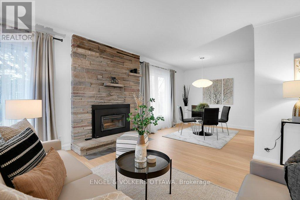 863 Duberry Street, Ottawa, ON - Indoor Photo Showing Living Room With Fireplace