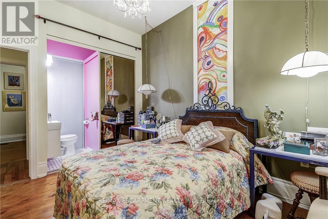 315 Aberdeen Street, Hamilton, ON - Indoor Photo Showing Bedroom