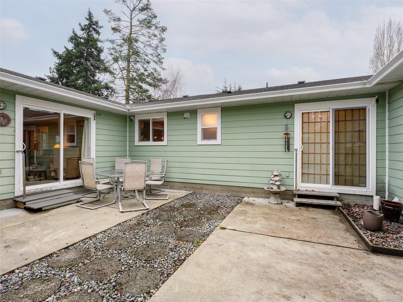 2087 James White Blvd, Sidney, BC - Outdoor With Exterior