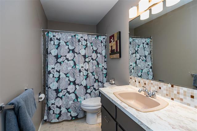 42 Cullen Dr, Winnipeg, MB