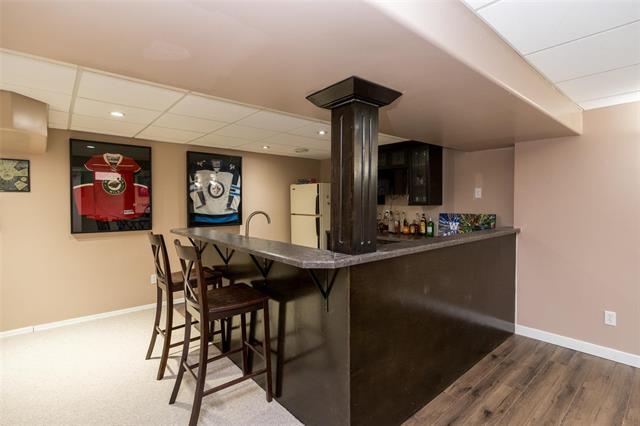 42 Cullen Dr, Winnipeg, MB