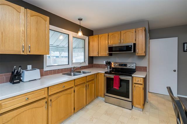 42 Cullen Dr, Winnipeg, MB